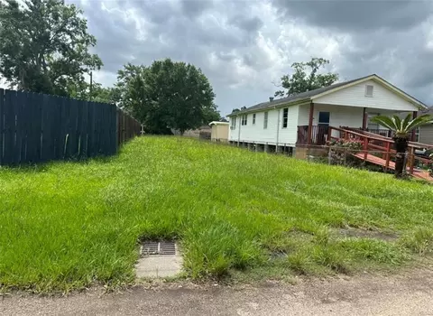 129 S Cumberland St, River Ridge, LA 70123
