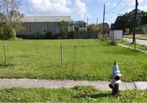 630 Whitney Ave, New Orleans, LA 70114