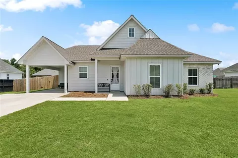 20039 Kenny Ln, Covington, LA 70435 photo 1