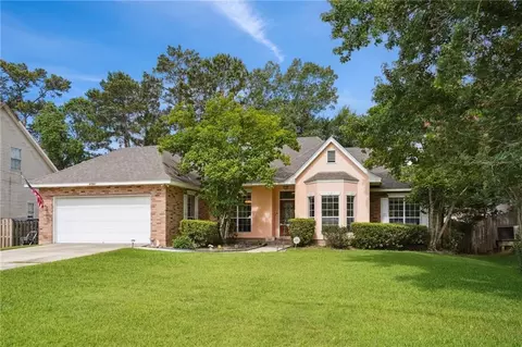 67061 Dolan St, Mandeville, LA 70471