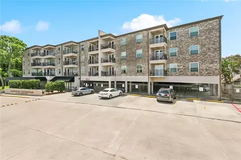 500 Lake Marina Ave #327, New Orleans, LA 70124