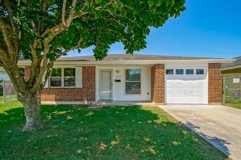 3289 Continental Dr, Kenner, LA 70065 photo 1