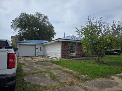 146 Satsuma Dr, Buras, LA 70041