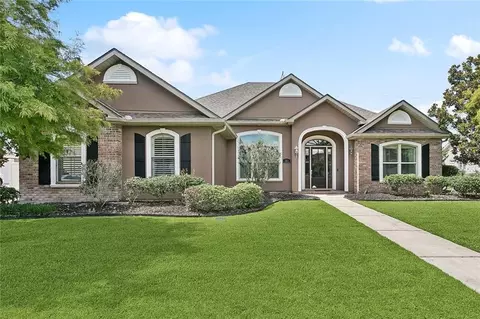110 Lac Felicity Dr, Luling, LA 70070 photo 1