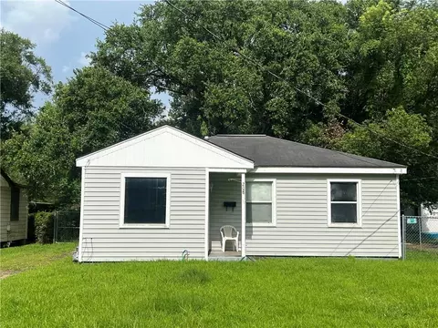208 N Carter St, Hammond, LA 70401