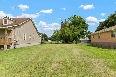 2147 Beachhead Ln, Violet, LA 70092 photo 1