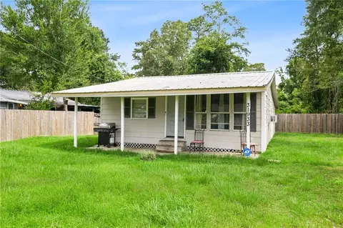 31933 Shelly Dr, Springfield, LA 70462