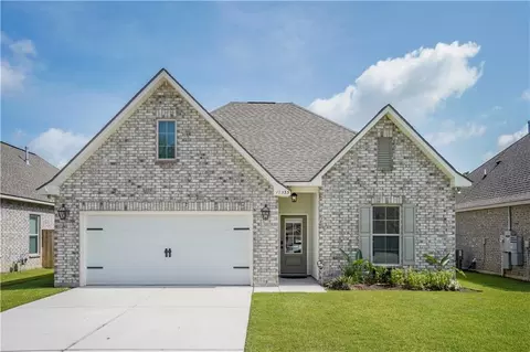 12533 Parma Cir, Covington, LA 70435 photo 1