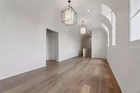 Entry Way - 10 Thunderbird Dr, Covington, LA 70433 photo 5 of 5