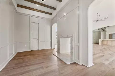 Living - 10 Thunderbird Dr, Covington, LA 70433 photo 5 of 5