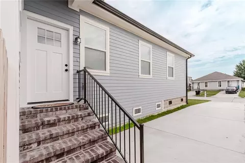 Exterior - 8532 Regiment Dr, Chalmette, LA 70043 photo 5 of 6