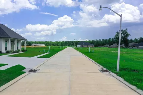 328 Sophia Dr, Luling, LA 70070 photo 5