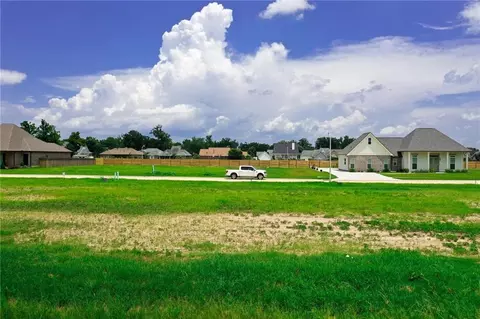 328 Sophia Dr, Luling, LA 70070 photo 3