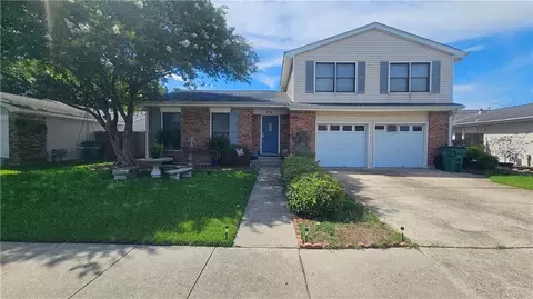 3716 Inwood Dr, Harvey, LA 70058