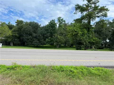 17262 Us Highway 90 Hwy, Des Allemands, LA 70030