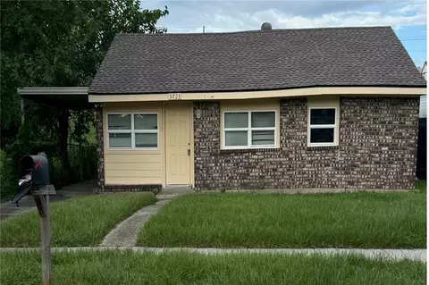 5723 Pauline Dr, New Orleans, LA 70126