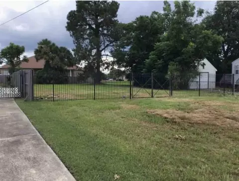 118 Winthrop Pl, New Orleans, LA 70119