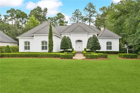 379 Memphis Trace Dr, Covington, LA 70433 photo 1