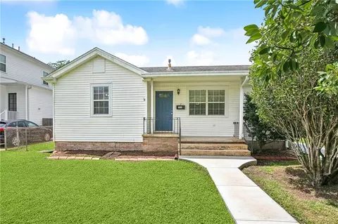 1468 Pressburg St, New Orleans, LA 70122