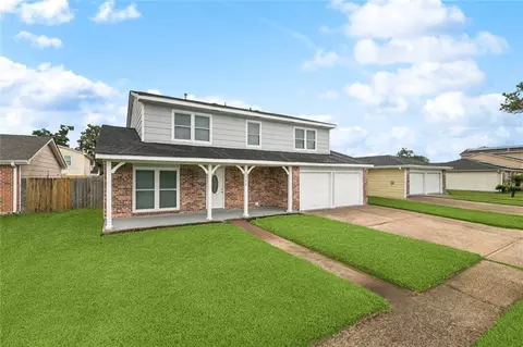 3844 Redbud Ln, Harvey, LA 70058