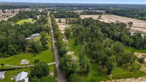 39462 Lees Landing Rd, Ponchatoula, LA 70454