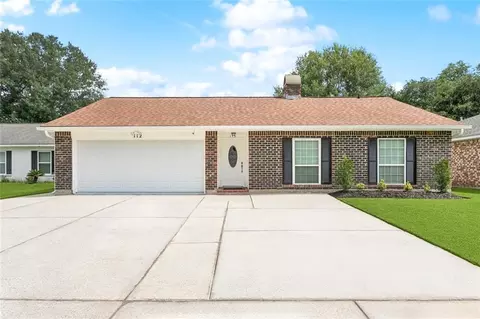 112 Castle Dr, Slidell, LA 70458 photo 1