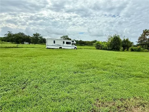 157 Chouest Ln, Buras, LA 70041