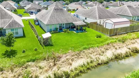 View/Area - 214 Ashton Oaks Ln, Luling, LA 70070 photo 3 of 5