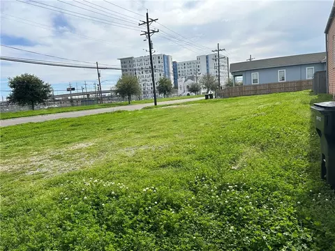 2206 Gravier St, New Orleans, LA 70119