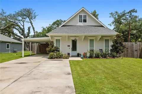 208 E Pecan St, Ponchatoula, LA 70454