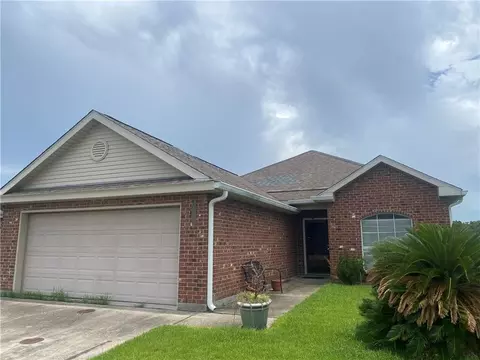 4462 Bay View Drive Dr, Marrero, LA 70072