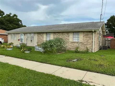 303 Bellaire Dr, Houma, LA 70360