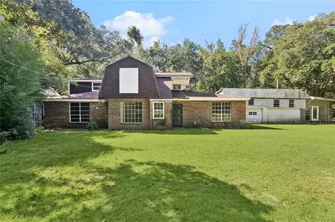 30500 Azalea Ln, Lacombe, LA 70445