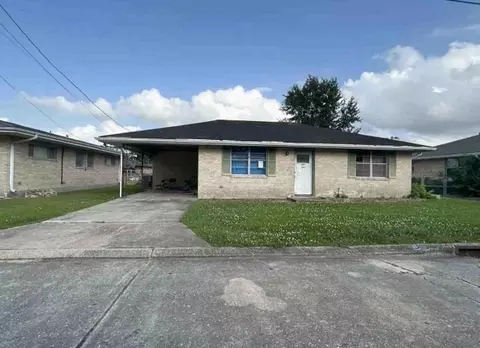 123 Adoue St, Houma, LA 70360