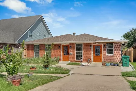 4429 Lake Villa Dr, Metairie, LA 70002