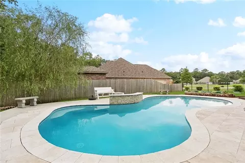 Exterior - 327 Saw Grass Loop, Covington, LA 70435 photo 8 of 15