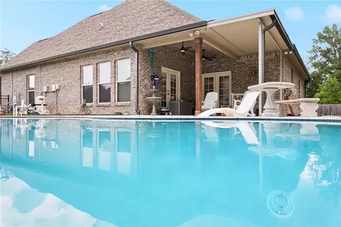 Exterior - 327 Saw Grass Loop, Covington, LA 70435 photo 7 of 15