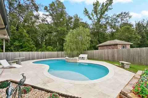 Exterior - 327 Saw Grass Loop, Covington, LA 70435 photo 5 of 15