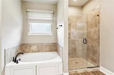 Bath - 327 Saw Grass Loop, Covington, LA 70435 photo 2 of 4