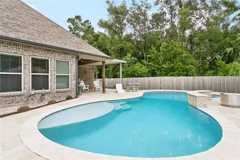 Exterior - 327 Saw Grass Loop, Covington, LA 70435 photo 11 of 15