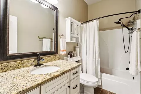 Bath - 327 Saw Grass Loop, Covington, LA 70435 photo 3 of 4
