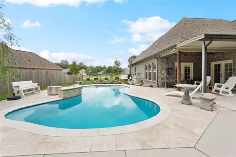 Exterior - 327 Saw Grass Loop, Covington, LA 70435 photo 2 of 15