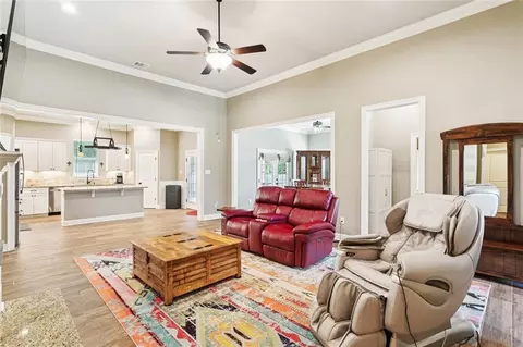 Living - 327 Saw Grass Loop, Covington, LA 70435 photo 1 of 3