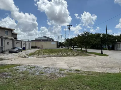 2062 Front St, Slidell, LA 70458 photo 1