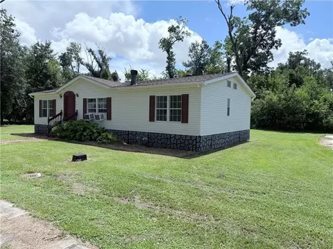 130 Daffodil St, Mount Airy, LA 70076