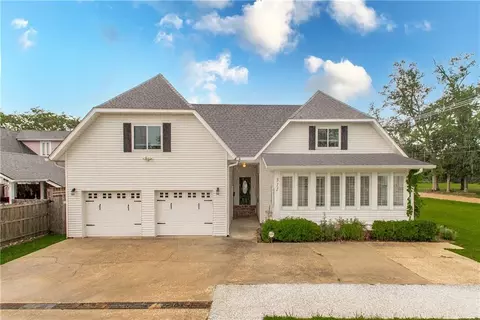 311 N Linden St, Hammond, LA 70401