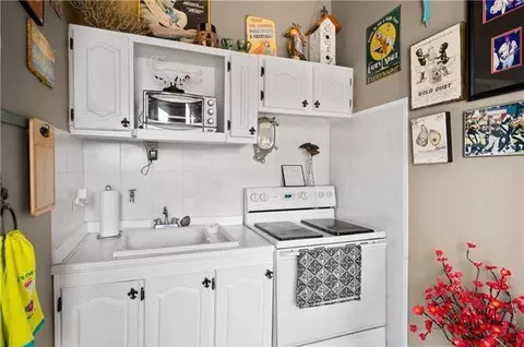 Kitchen - 49 Ashton Rd, Boyce, LA 71409 photo 4 of 4