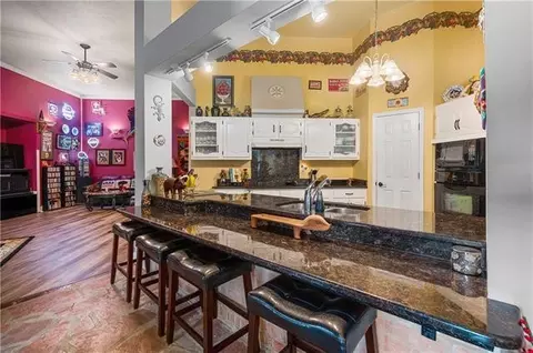 Kitchen - 49 Ashton Rd, Boyce, LA 71409 photo 2 of 4