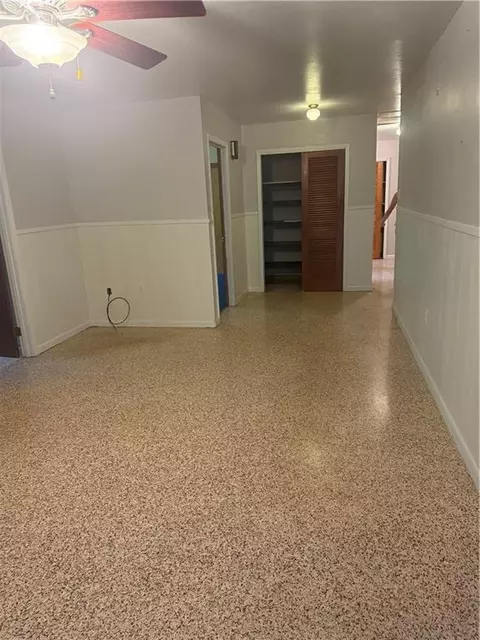 Living - 199 Tchefuncte Dr, Covington, LA 70433 photo 2 of 3