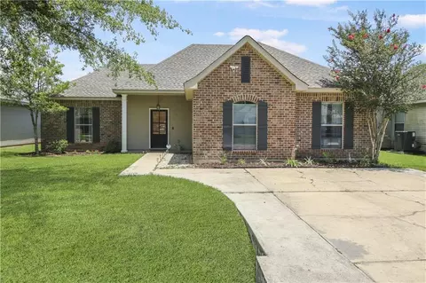 70082 3rd St, Covington, LA 70433 photo 1